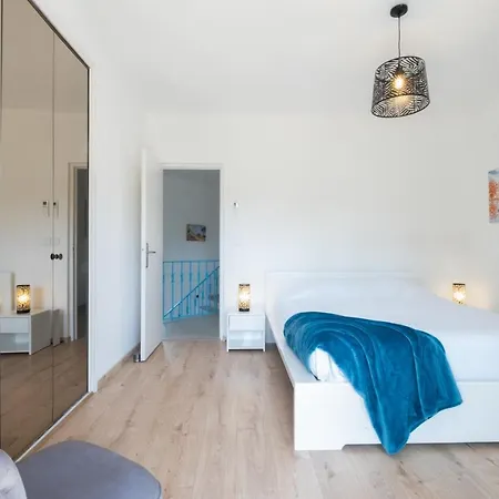Calm Family House With Swimming Pool Villa Antibes